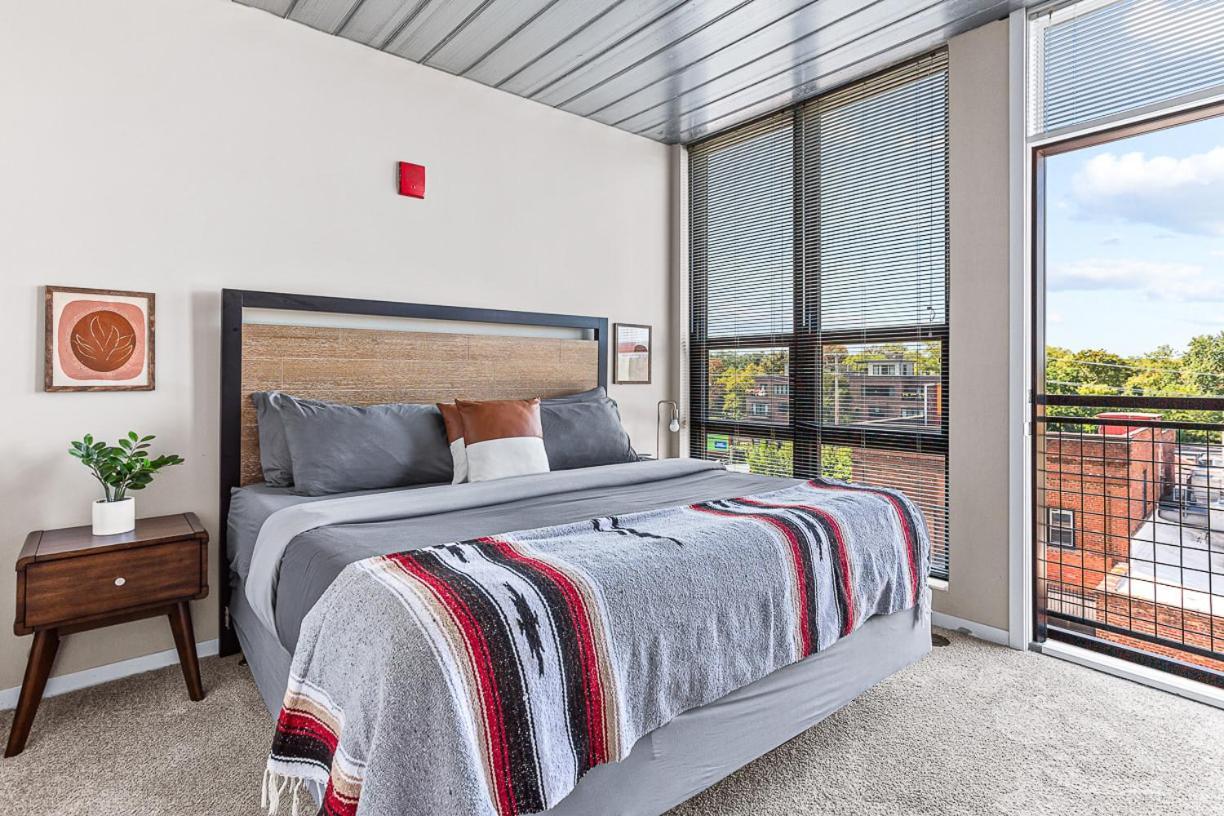 Spacious 2 King Bed Downtown Central To It All アナーバー エクステリア 写真