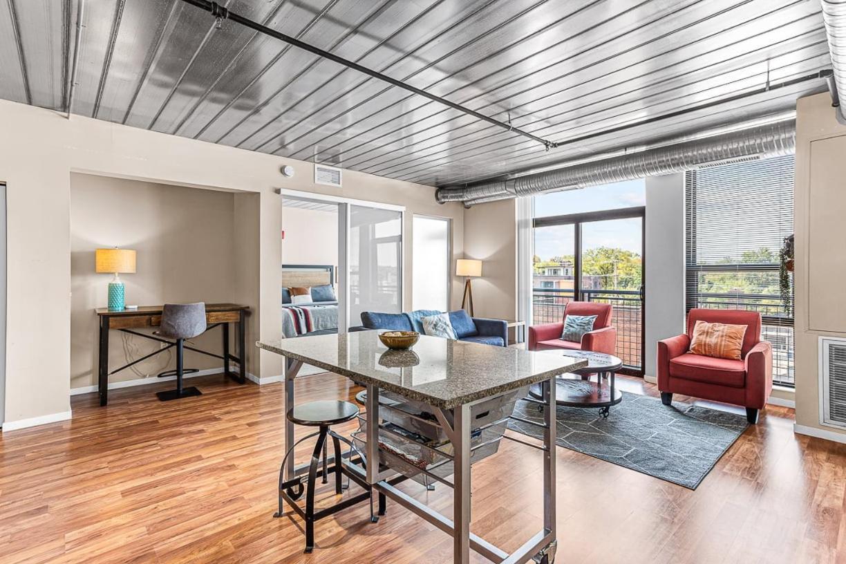 Spacious 2 King Bed Downtown Central To It All アナーバー エクステリア 写真